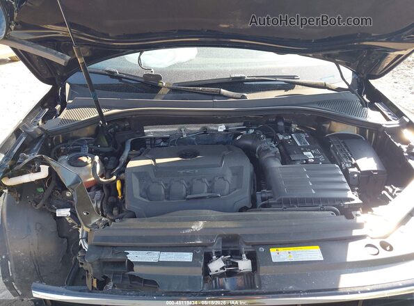 3VV8B7AX0NM047858 2022 VOLKSWAGEN TIGUAN Black Հետևի տեսք