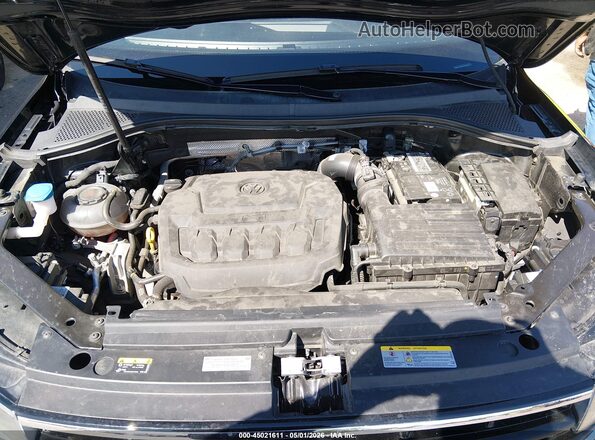 3VV8B7AX2PM136057 2023 VOLKSWAGEN TIGUAN Black უკანა ხედი