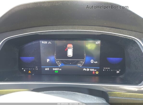 3VV8B7AX3NM117451 2022 VOLKSWAGEN TIGUAN Gray Widok tylnych siedzeń