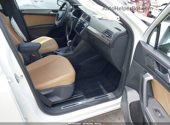 3VV8B7AX5RM038563 2024 VOLKSWAGEN TIGUAN Белый 