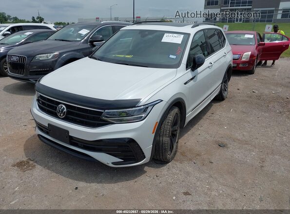3VV8B7AX5RM038563 2024 VOLKSWAGEN TIGUAN Белый 