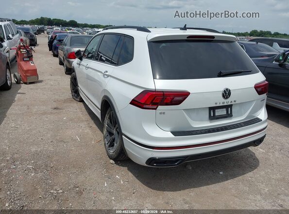 3VV8B7AX5RM038563 2024 VOLKSWAGEN TIGUAN Белый 