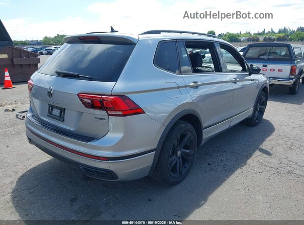 3VV8B7AX7RM189386 2024 VOLKSWAGEN TIGUAN Silver Tył prawy