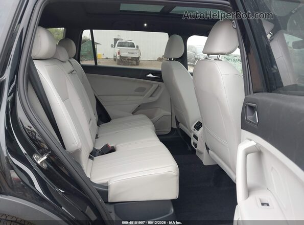 3VV8B7AX8RM110713 2024 VOLKSWAGEN TIGUAN Black Вид наклейки з VIN-кодом