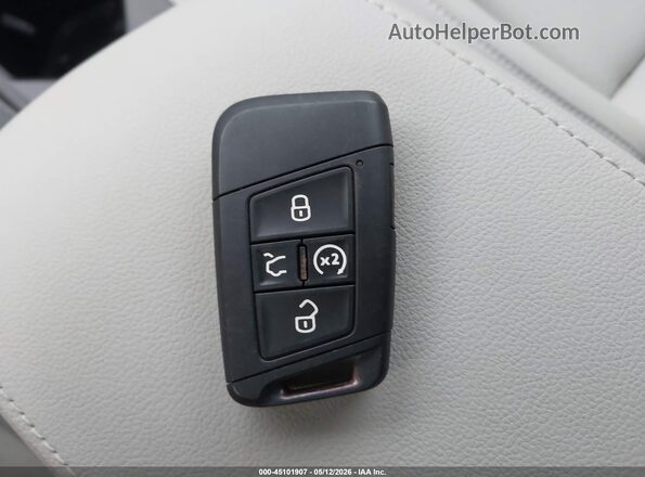 3VV8B7AX8RM110713 2024 VOLKSWAGEN TIGUAN Black Вид панелі приладів