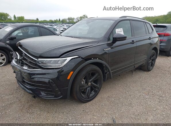 3VV8B7AX8RM110713 2024 VOLKSWAGEN TIGUAN Black Передня ліва чверть