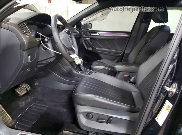 3VV8B7AX9RM110879 2024 VOLKSWAGEN TIGUAN Black 