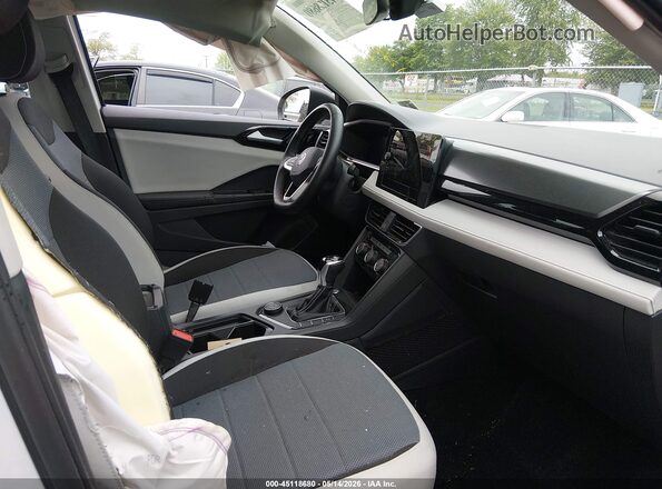 3VV8C7B20SM022082 2025 VOLKSWAGEN TAOS White Widok wnętrza z przodu