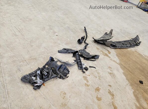 3VV8C7B27TM033291 2026 VOLKSWAGEN TAOS Black Widok komory silnika