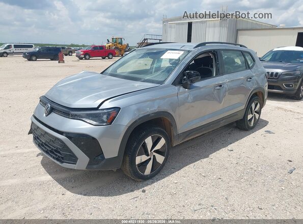 3VV8C7B29SM032819 2025 VOLKSWAGEN TAOS Silver Vista tres cuartos delantera izquierda