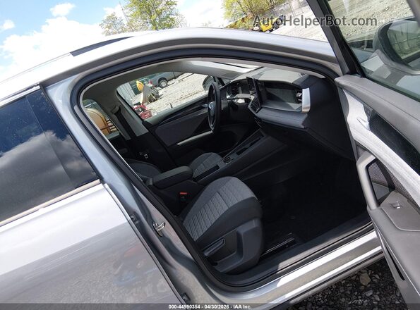 3VVBR7RM9SM059823 2025 VOLKSWAGEN TIGUAN Silver 