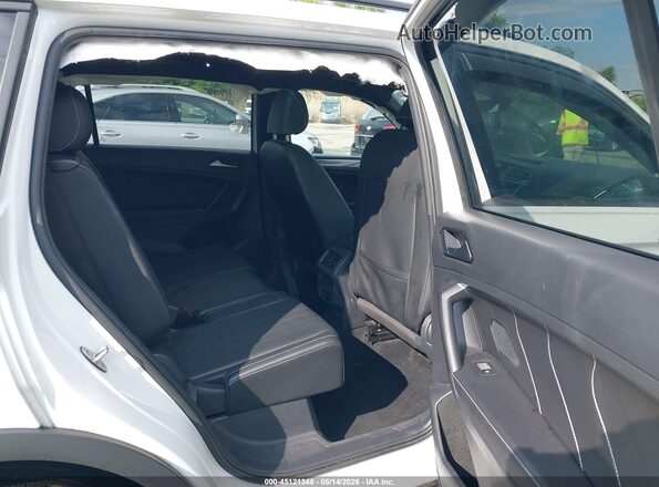 3VVCB7AX4NM137976 2022 VOLKSWAGEN TIGUAN White Вид наклейки з VIN-кодом