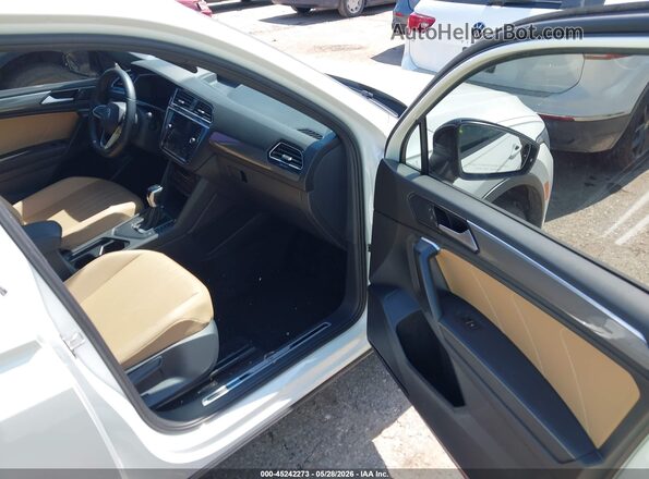 3VVCB7AX5RM006335 2024 VOLKSWAGEN TIGUAN White Вид салону спереду