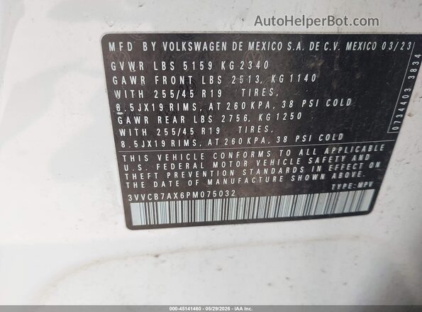 3VVCB7AX6PM075032 2023 VOLKSWAGEN TIGUAN White ძრავის განყოფილების ხედი