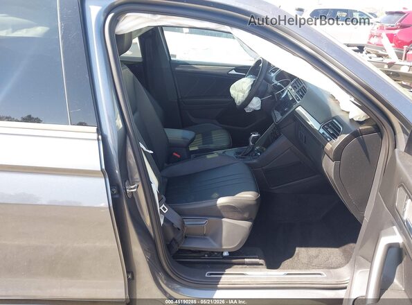 3VVCB7AX7PM120561 2023 VOLKSWAGEN TIGUAN Gray წინა სალონის ხედი