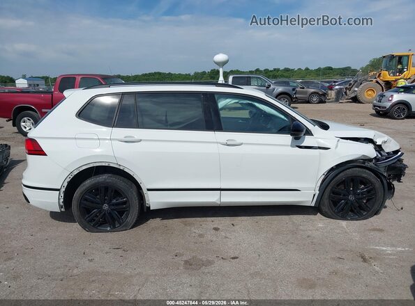 3VVCB7AX8NM027562 2022 VOLKSWAGEN TIGUAN White Սալոնի 360 աստիճան տեսք