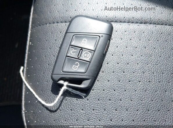 3VVCB7AX8NM027562 2022 VOLKSWAGEN TIGUAN White Առջևի վահանակի տեսք