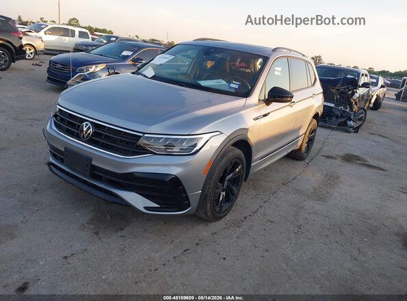 3VVCB7AX9RM001431 2024 VOLKSWAGEN TIGUAN Silver Vista tres cuartos delantera izquierda