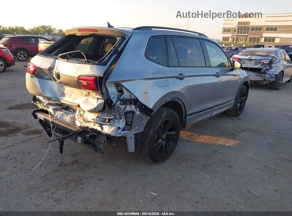 3VVCB7AX9RM001431 2024 VOLKSWAGEN TIGUAN Silver Trasero derecho