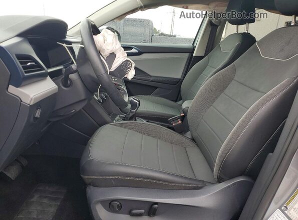 3VVEX7B27RM101282 2024 VOLKSWAGEN TAOS Silver 
