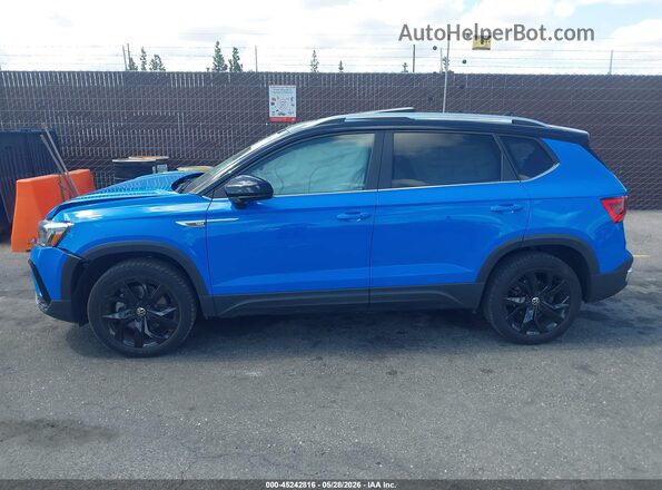 3VVEX7B28RM075002 2024 VOLKSWAGEN TAOS Blue 360 interior view