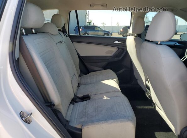 3VVFB7AX5PM034971 2023 VOLKSWAGEN TIGUAN Белый Вид задней части салона