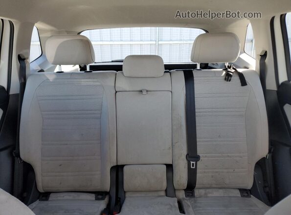 3VVFB7AX5PM034971 2023 VOLKSWAGEN TIGUAN Белый Вид задних сидений