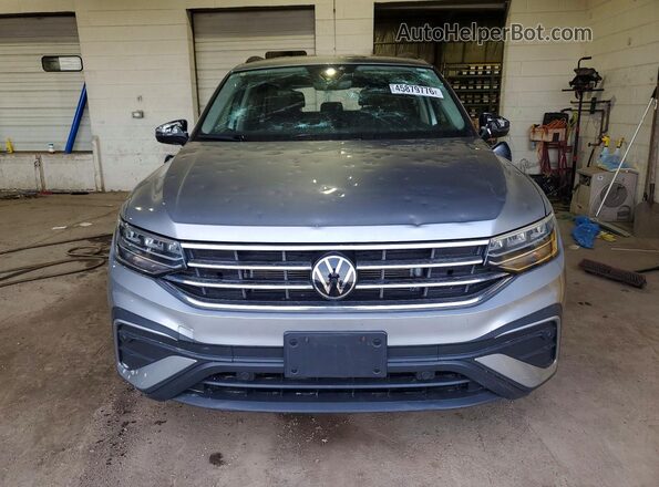 3VVFB7AX6RM112130 2024 VOLKSWAGEN TIGUAN Silver Widok z przodu