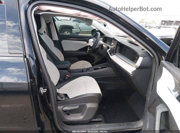3VVFR7RMXSM030445 2025 VOLKSWAGEN TIGUAN Black Սալոնի դիմացի տեսք