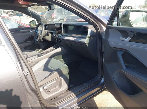 3VVGR7RM3SM019579 2025 VOLKSWAGEN TIGUAN Gray Front interior view