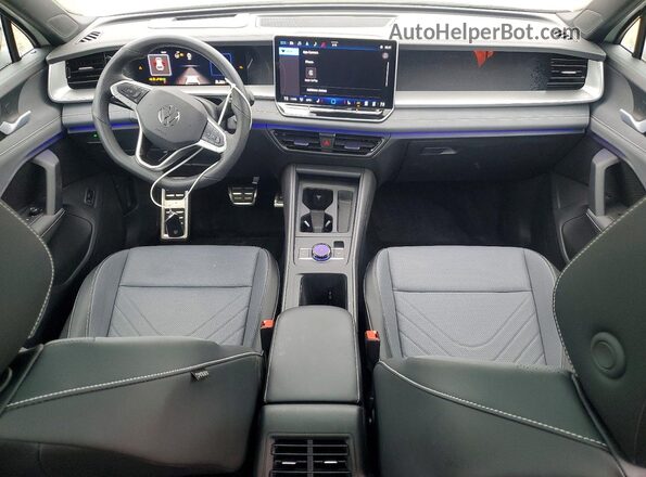3VVGR7RM3SM067504 2025 VOLKSWAGEN TIGUAN White 