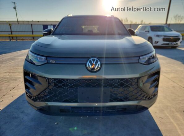 3VVGR7RMXSM012256 2025 VOLKSWAGEN TIGUAN Gray Widok z przodu