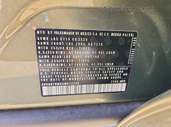 3VVGR7RMXSM012256 2025 VOLKSWAGEN TIGUAN Gray Widok naklejki z numerem VIN