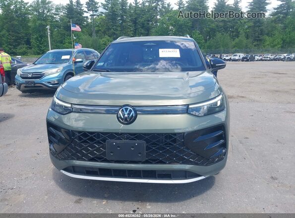 3VVLR7RM1SM011396 2025 VOLKSWAGEN TIGUAN Green Widok wnętrza z tyłu
