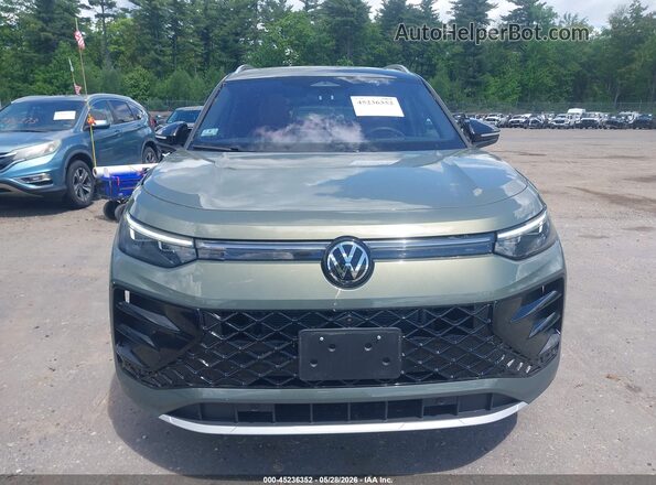 3VVLR7RM1SM011396 2025 VOLKSWAGEN TIGUAN Green 