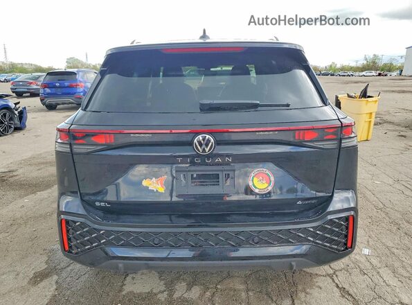 3VVLR7RM2SM026067 2025 VOLKSWAGEN TIGUAN Black Widok z tyłu