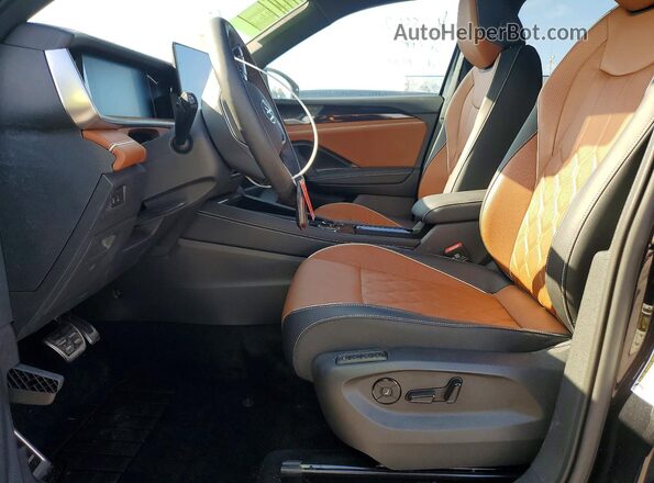 3VVLR7RM2SM026067 2025 VOLKSWAGEN TIGUAN Black Widok wnętrza z przodu