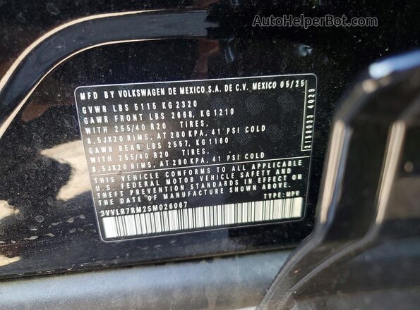 3VVLR7RM2SM026067 2025 VOLKSWAGEN TIGUAN Black Widok wnętrza 360 stopni