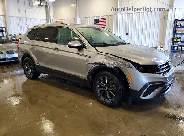 3VVMB7AX5PM005560 2023 VOLKSWAGEN TIGUAN Серый Передняя правая четверть