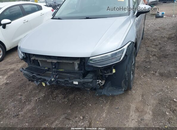3VVMB7AX5PM106484 2023 VOLKSWAGEN TIGUAN Silver Widok z przodu