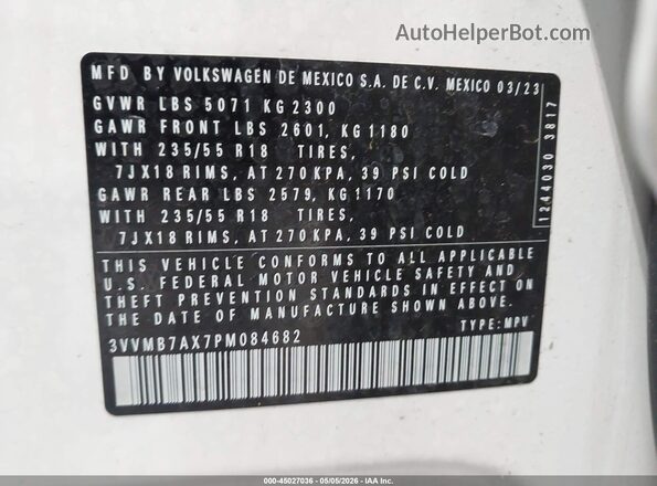 3VVMB7AX7PM084682 2023 VOLKSWAGEN TIGUAN White Widok komory silnika