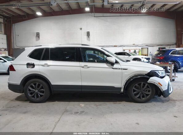 3VVMB7AX7PM084682 2023 VOLKSWAGEN TIGUAN White Widok wnętrza z tyłu