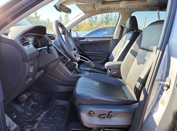 3VVMB7AX8PM095108 2023 VOLKSWAGEN TIGUAN Silver 