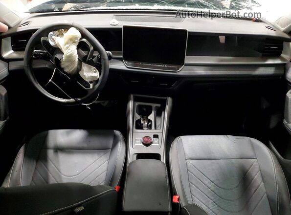 3VVMR7RM6SM008563 2025 VOLKSWAGEN TIGUAN Silver Առջևի վահանակի տեսք