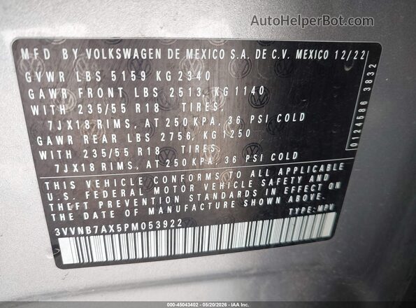 3VVNB7AX5PM053922 2023 VOLKSWAGEN TIGUAN Silver ძრავის განყოფილების ხედი