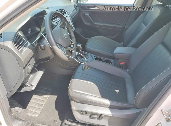 3VVNB7AX6RM193237 2024 VOLKSWAGEN TIGUAN White 