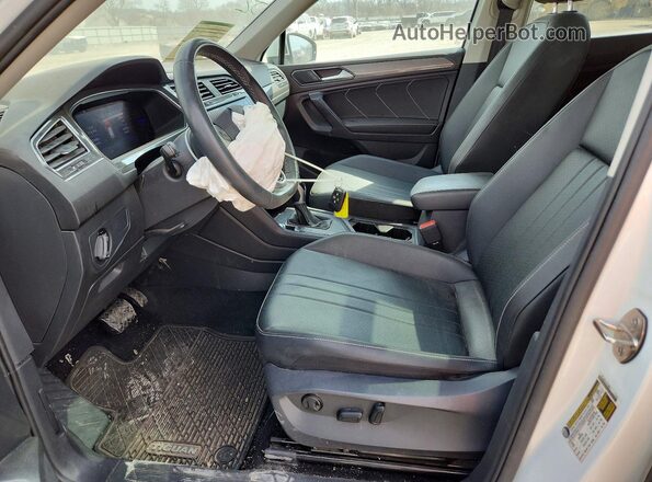3VVNB7AX9PM028991 2023 VOLKSWAGEN TIGUAN White Front interior view