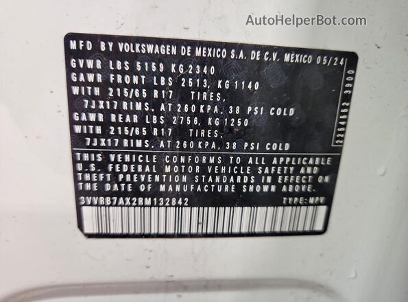 3VVRB7AX2RM132842 2024 VOLKSWAGEN TIGUAN White Widok komory silnika