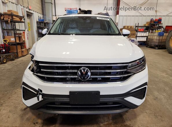 3VVRB7AX2RM132842 2024 VOLKSWAGEN TIGUAN White Widok z przodu
