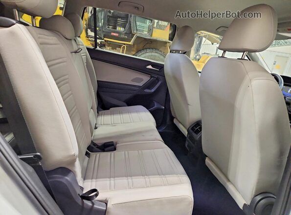 3VVRB7AX2RM132842 2024 VOLKSWAGEN TIGUAN White Widok tylnych siedzeń